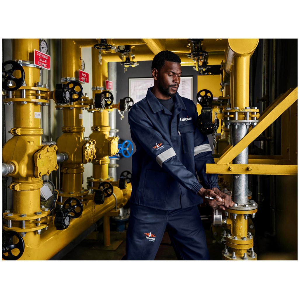 ALT-1118-N-LIFESTYLE01-LOGO_1024X1024