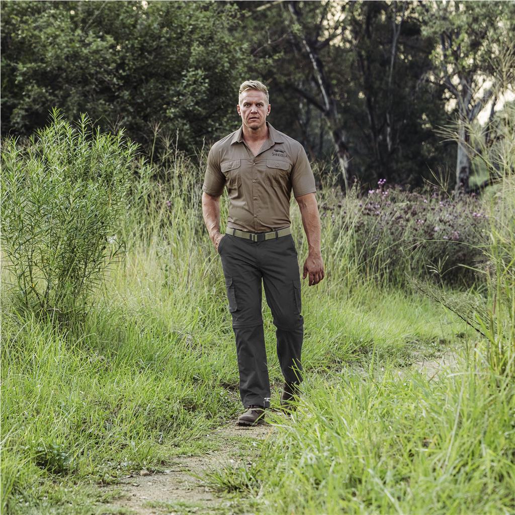 ALT-ZIP-BL-LIFESTYLE-01_1024X1024