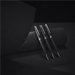 AV-19162-B_LIFESTYLE-NO-LOGO_1024X1024