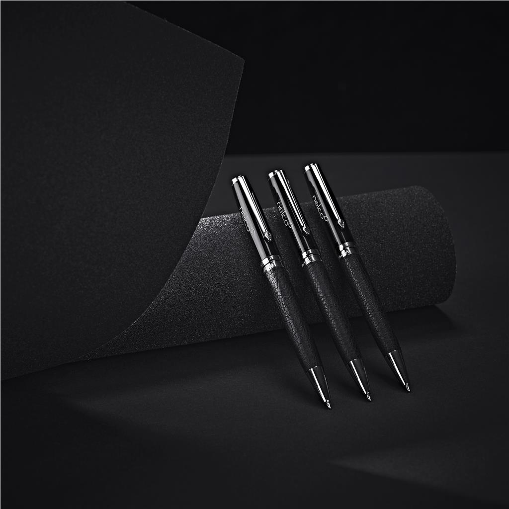 AV-19162_LIFESTYLE_1024X1024