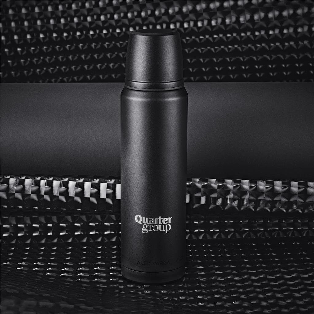 AV-19180_LIFESTYLE_1024X1024