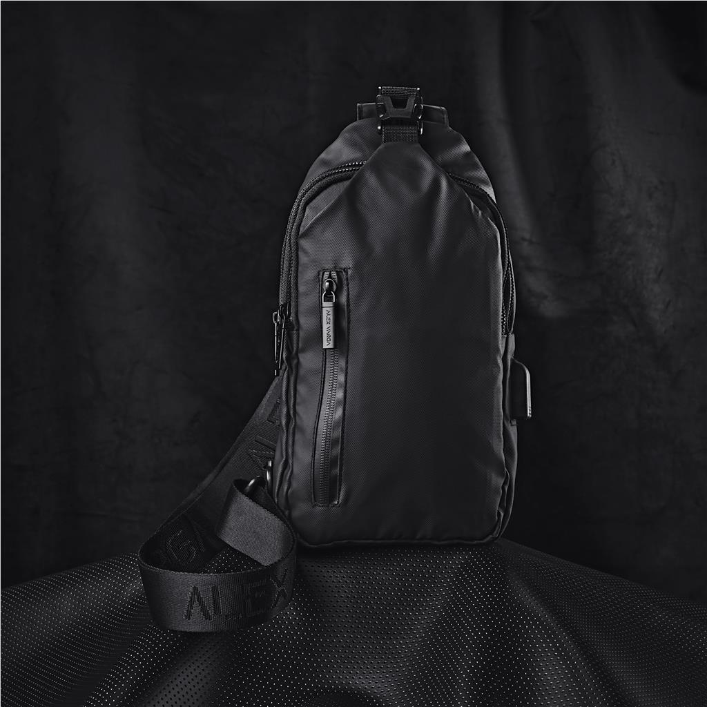 BG-AV-438-B_LIFESTYLE-NO-LOGO_1024X1024