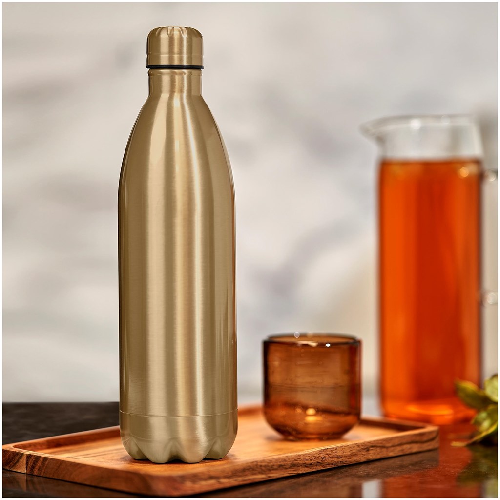 DW-7330-LIFESTYLE-01-NO-LOGO_1024X1024