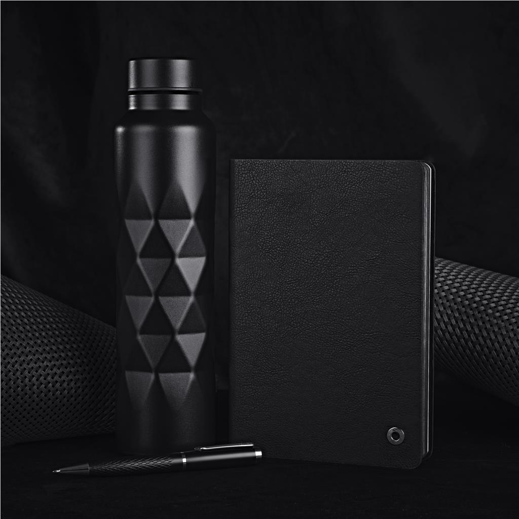 GF-AV-1310-B_LIFESTYLE-NO-LOGO_1024X1024