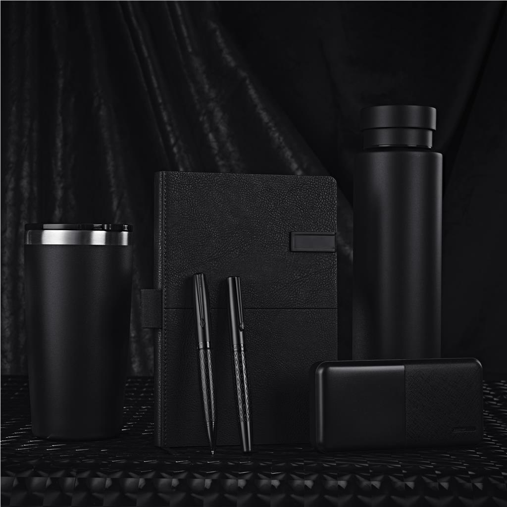 GF-AV-994-B_LIFESTYLE-NO-LOGO_1024X1024