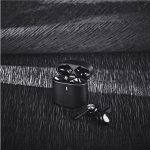 MT-AV-447-B_LIFESTYLE-NO-LOGO_1024X1024