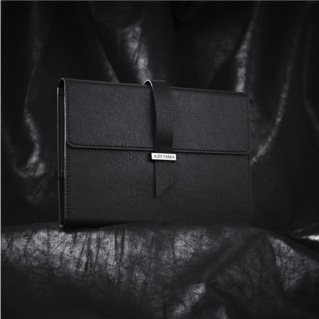 NF-AV-159-B_LIFESTYLE-NO-LOGO_1024X1024