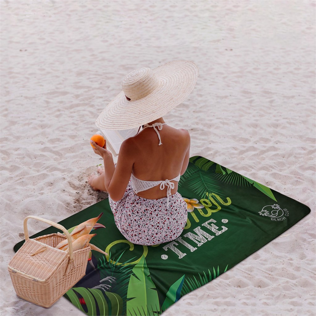 OC-HP-3-G-LIFESTYLE_1024X1024